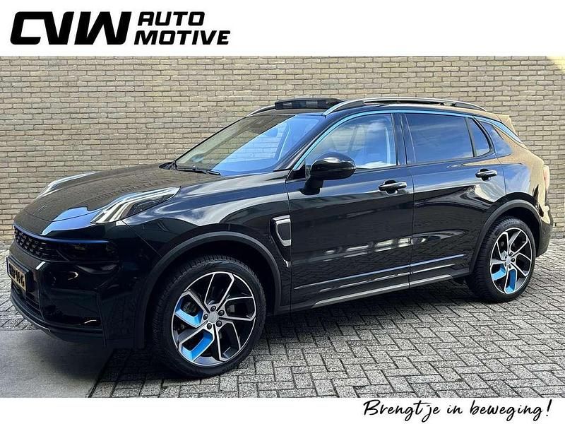 Zwart Gebruikt 2022 Lynk & Co 01 SUV | € 22.900 (Eerlijke prijs) - Afbeelding 1/4
