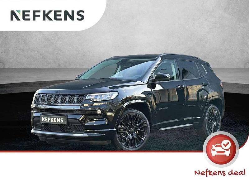 Zwart Occasion 2024 Jeep Compass Summit SUV | € 31.925 (Goede deal) - Afbeelding 1/3