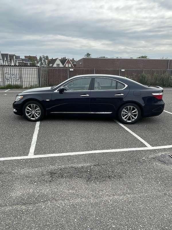Blauw Gebruikt 2008 Lexus LS460 Executive Line Sedan | € 12.900 - Afbeelding 1/4