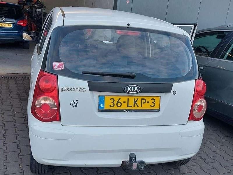 Wit Occasion 2010 Kia Picanto Hatchback | € 1.500 (Eerlijke prijs) - Afbeelding 1/3