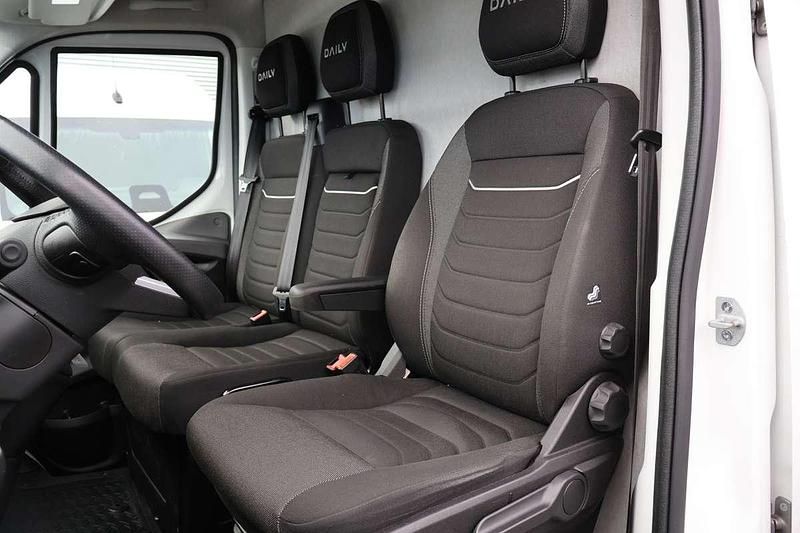 Occasion Iveco Daily 179 PK (131 kW) 2023 Wit Van