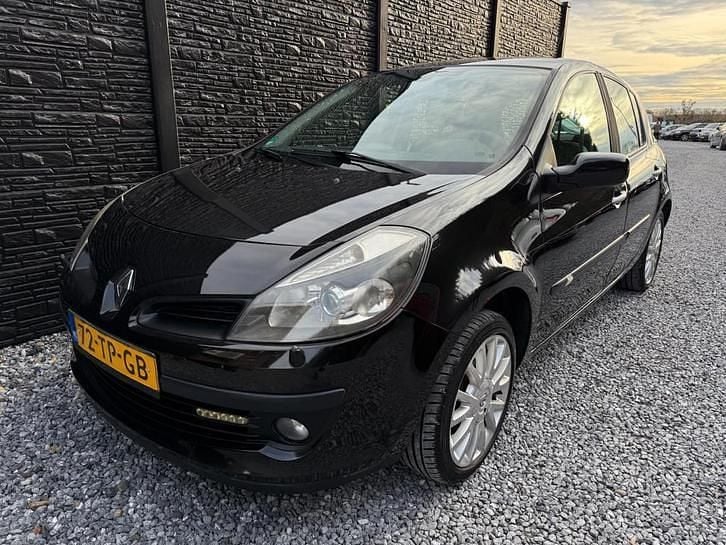 Zwart Gebruikt 2006 Renault Clio II Initiale Hatchback | € 2.550 (Eerlijke prijs) - Afbeelding 1/4