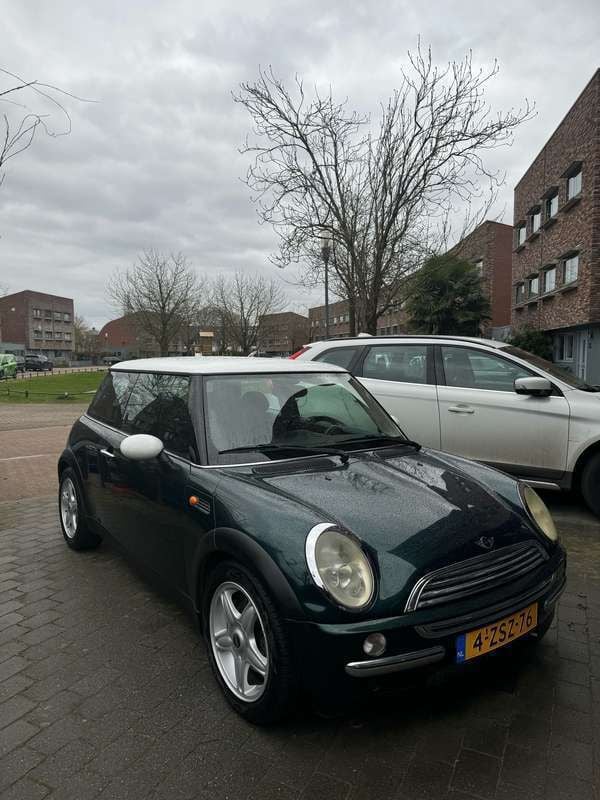 Groen Gebruikt 2004 Mini Cooper Hatchback | € 1.500 (Eerlijke prijs) - Afbeelding 1/4