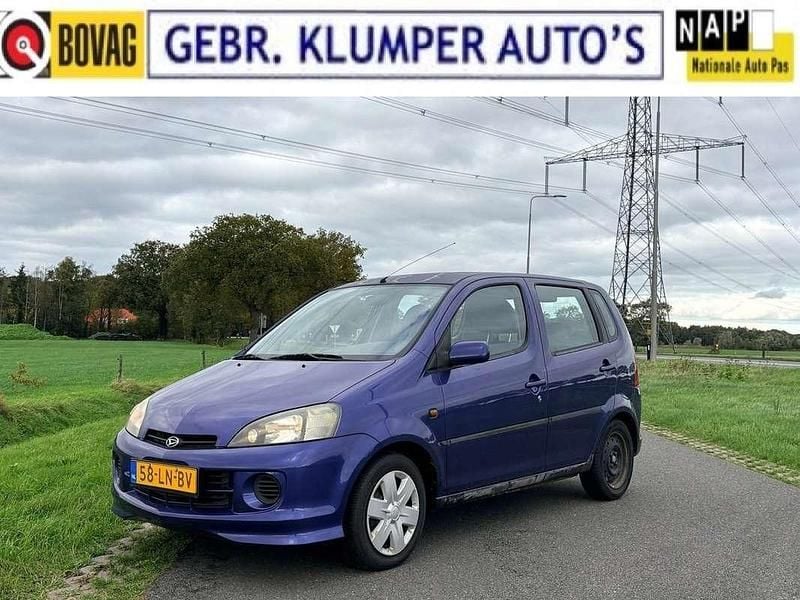 Blauw Gebruikt 2003 Daihatsu YRV MPV | € 1.250 - Afbeelding 1/4