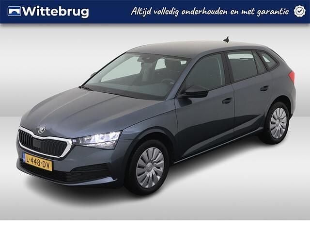 Grijs Gebruikt 2021 Skoda Scala Active Hatchback | € 14.750 (Super prijs) - Afbeelding 1/2