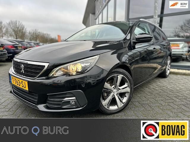 Zwart Gebruikt 2018 Peugeot 308 Hatchback | € 8.950 (Goede deal) - Afbeelding 1/4