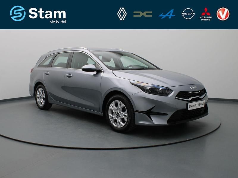 Occasion Kia Ceed 2023 Grijs Hatchback