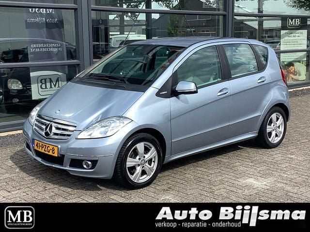 Blauw, metallic lak Gebruikt 2011 Mercedes A160 Avantgarde MPV | € 5.995 (Iets duurder) - Afbeelding 1/4