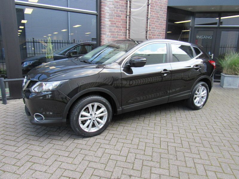 Zwart Gebruikt 2017 Nissan Qashqai Acenta SUV | € 18.900 (Duur) - Afbeelding 1/4