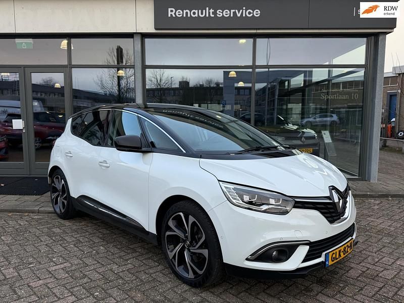 Wit Occasion 2024 Renault Scénic Intens MPV | € 19.750 (Eerlijke prijs) - Afbeelding 1/4