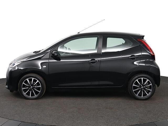 Occasion Toyota Aygo X-play 72 PK (52 kW) 2020 Zwart Hatchback