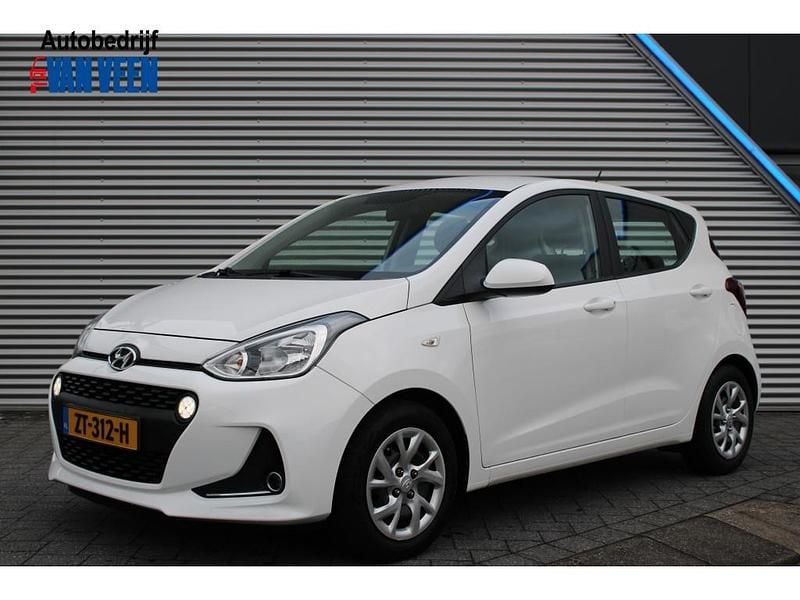 Wit Gebruikt 2019 Hyundai i10 Comfort Hatchback | € 9.690 (Goede deal) - Afbeelding 1/4