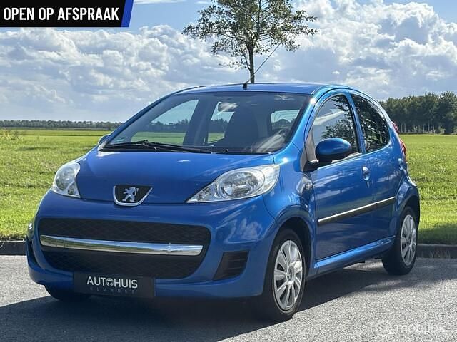 Blauw Gebruikt 2010 Peugeot 107 Urban Move Hatchback | € 3.790 (Eerlijke prijs) - Afbeelding 1/4
