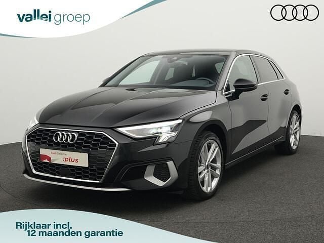 Zwart Gebruikt 2024 Audi A3 Sportback S-Line Hatchback | € 32.900 (Eerlijke prijs) - Afbeelding 1/4