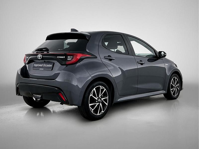 Occasion Toyota Yaris Hybrid Executive 116 PK (85 kW) 2021 Grijs Hatchback