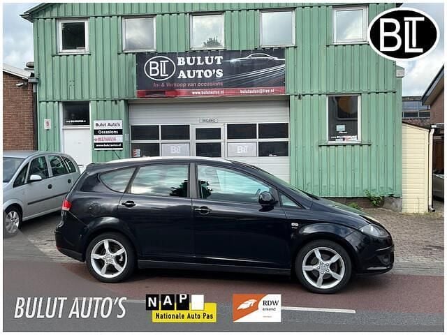 Zwart Gebruikt 2007 Seat Altea XL Stylance MPV | € 2.250 (Eerlijke prijs) - Afbeelding 1/4