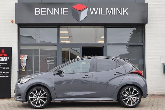 Occasion Toyota Yaris Plus 129 PK (94 kW) 2025 Grijs Hatchback