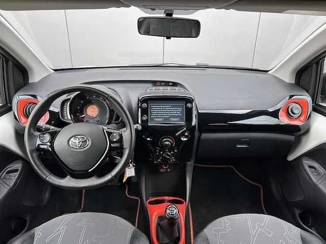 Occasion Toyota Aygo 72 PK (52 kW) 2019 Wit Hatchback