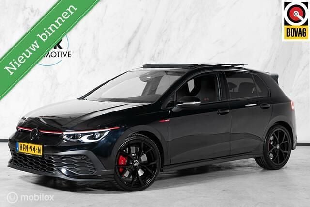 Zwart Gebruikt 2023 VW Golf VIII GTI Hatchback | € 37.950 (Goede deal) - Afbeelding 1/4
