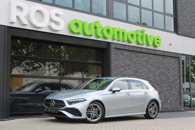 Zilver Gebruikt 2024 Mercedes A200 AMG line Hatchback | € 35.450 (Eerlijke prijs) - Afbeelding 1/4