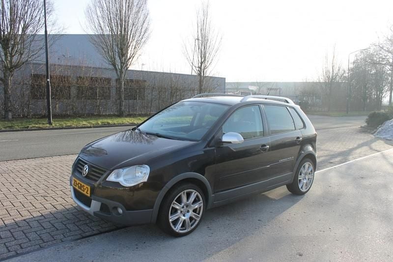 Zwart Occasion 2008 VW Polo Cross Hatchback | € 3.950 (Eerlijke prijs) - Afbeelding 1/4