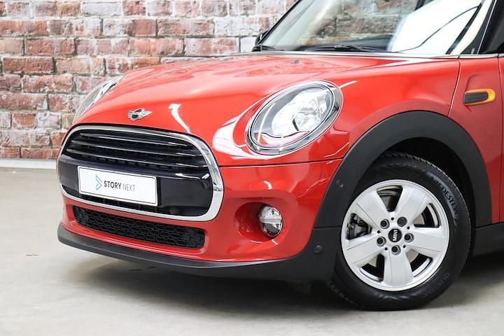 Occasion Mini Cooper Business 2017 Rood Hatchback