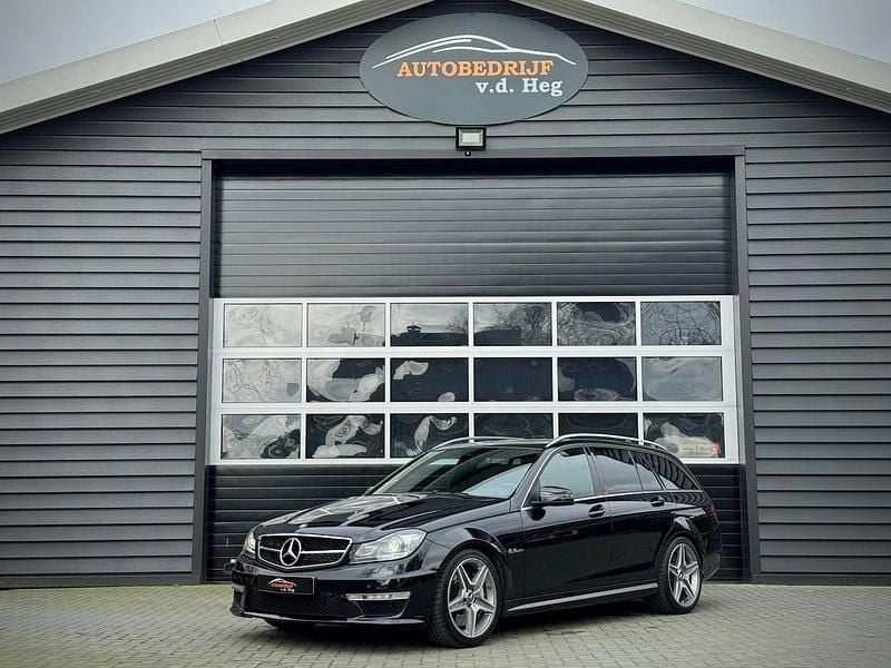 Zwart, metallic lak Occasion 2012 Mercedes C63 AMG AMG Stationwagen | € 51.500 - Afbeelding 1/4