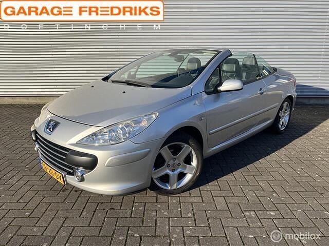 Grijs Gebruikt 2007 Peugeot 307 CC Cabriolet | € 4.235 (Eerlijke prijs) - Afbeelding 1/4