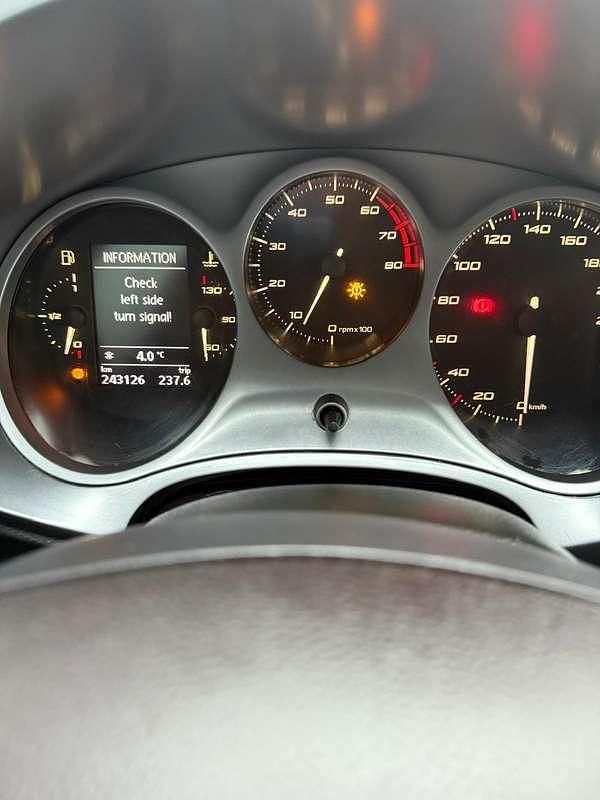 Occasion Seat Leon 105 PK (77 kW) 2011 Grijs MPV