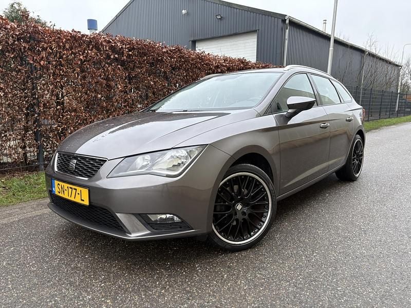 Occasion Seat Leon Style 127 PK (93 kW) 2015 Bruin Stationwagen