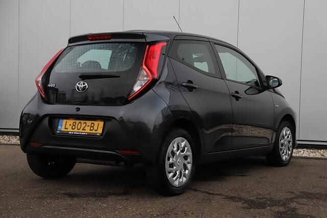Occasion Toyota Aygo X-play 72 PK (52 kW) 2021 (1e0) Hatchback