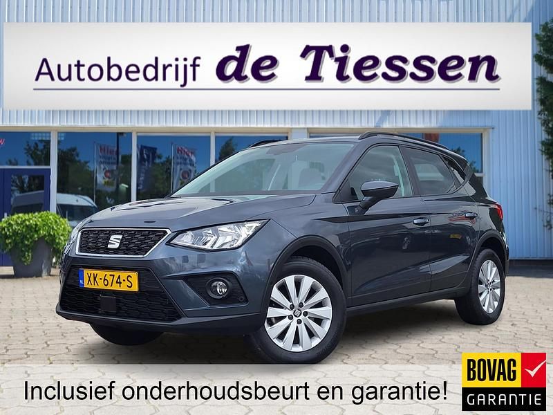 Grijs Gebruikt 2019 Seat Arona Business SUV | € 14.945 (Eerlijke prijs) - Afbeelding 1/4