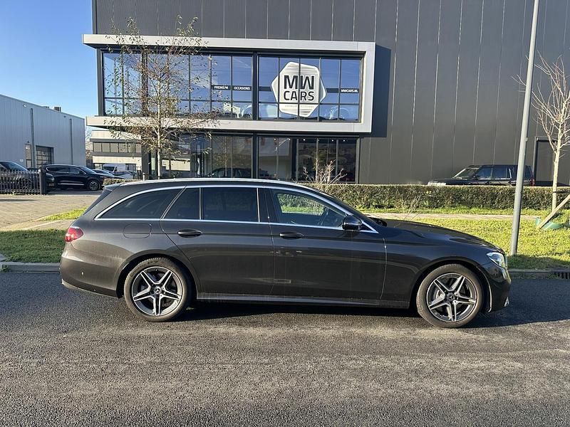 Occasion Mercedes E300 AMG line 320 PK (235 kW) 2022 Grijs Stationwagen