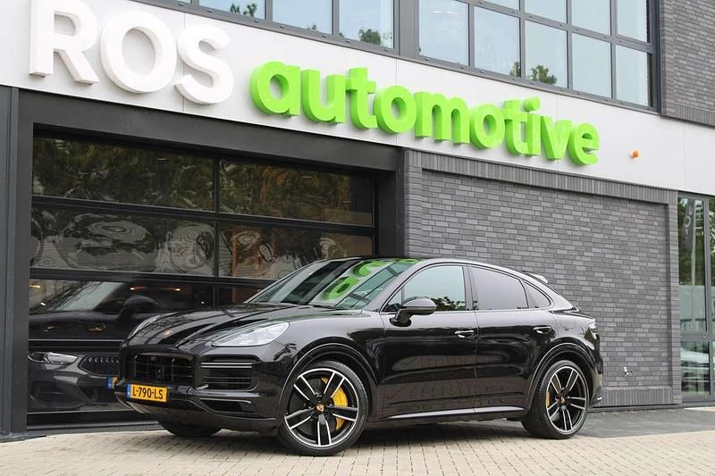 Zwart Occasion 2021 Porsche Cayenne Turbo S SUV | € 97.950 (Eerlijke prijs) - Afbeelding 1/4