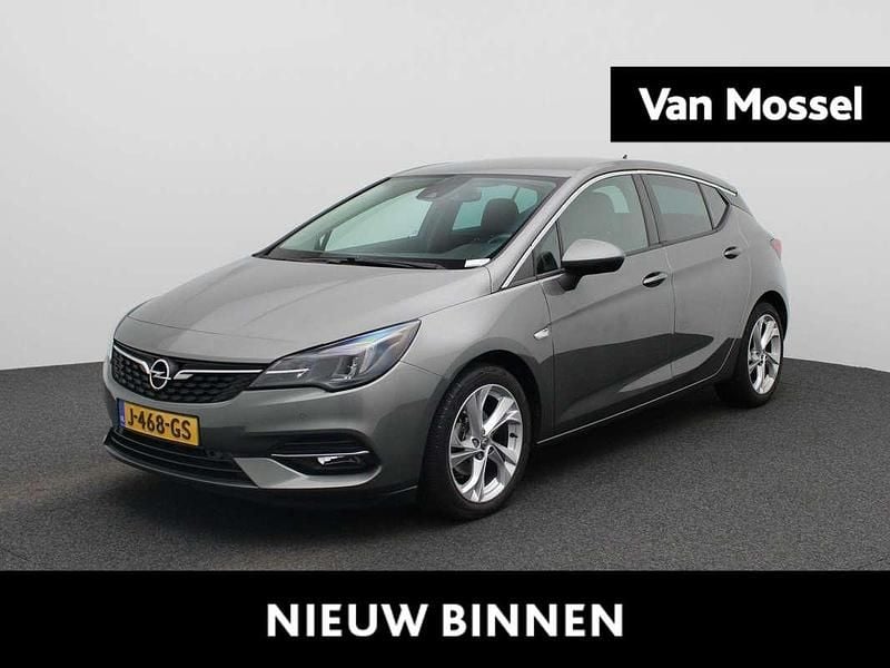 Hatchback Gebruikt 2020 Opel Astra Edition Hatchback | € 13.945 (Eerlijke prijs) - Afbeelding 1/3