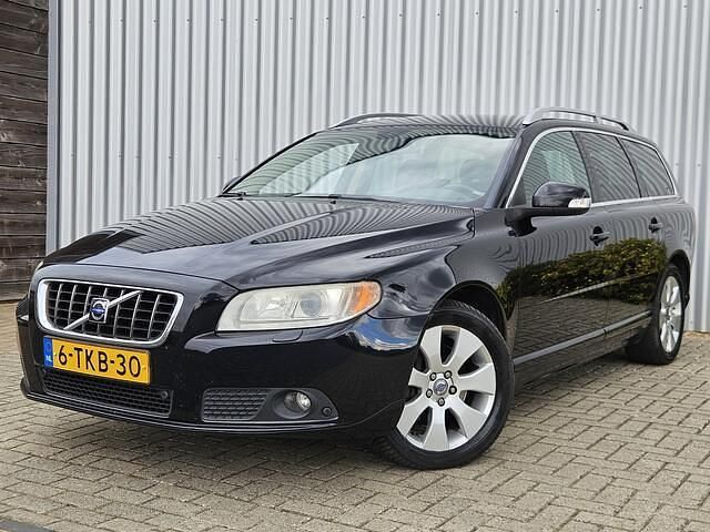 Zwart Gebruikt 2008 Volvo V70 Summum Stationwagen | € 5.950 (Iets duurder) - Afbeelding 1/4