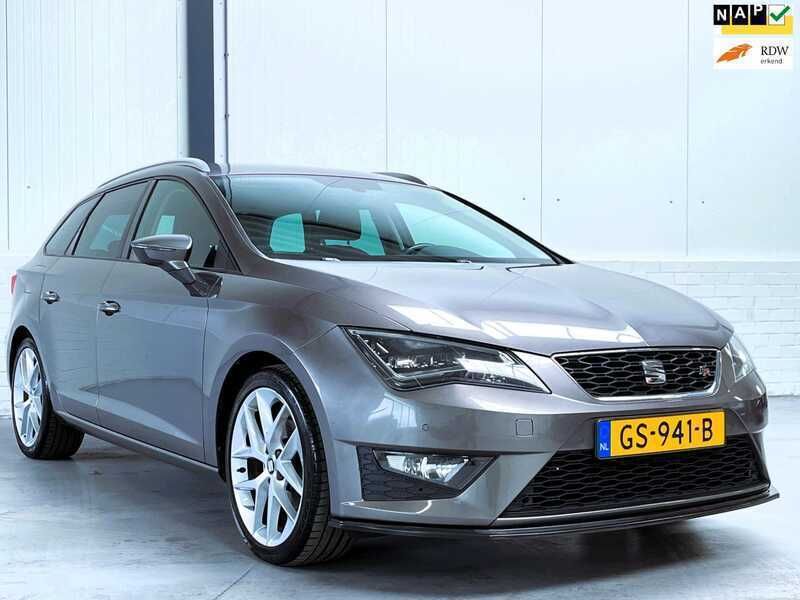 Grijs Gebruikt 2015 Seat Leon FR Stationwagen | € 9.450 (Eerlijke prijs) - Afbeelding 1/4