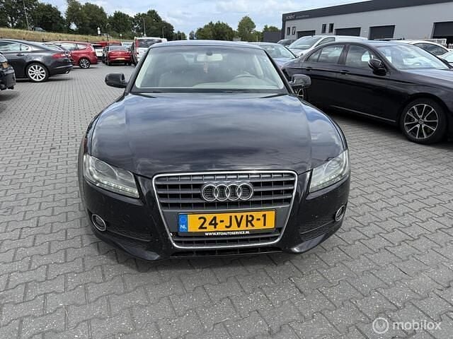 Zwart Gebruikt 2009 Audi A5 Coupé | € 2.850 (Eerlijke prijs) - Afbeelding 1/4