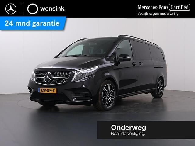 Zwart Occasion 2023 Mercedes V250 AMG MPV | € 68.850 - Afbeelding 1/4