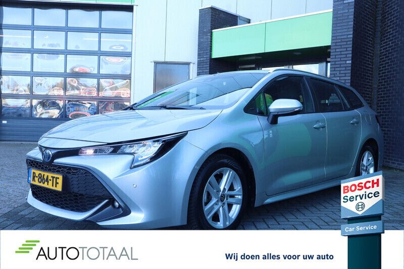Grijs, metallic lak Gebruikt 2022 Toyota Corolla Active Stationwagen | € 23.950 (Eerlijke prijs) - Afbeelding 1/4