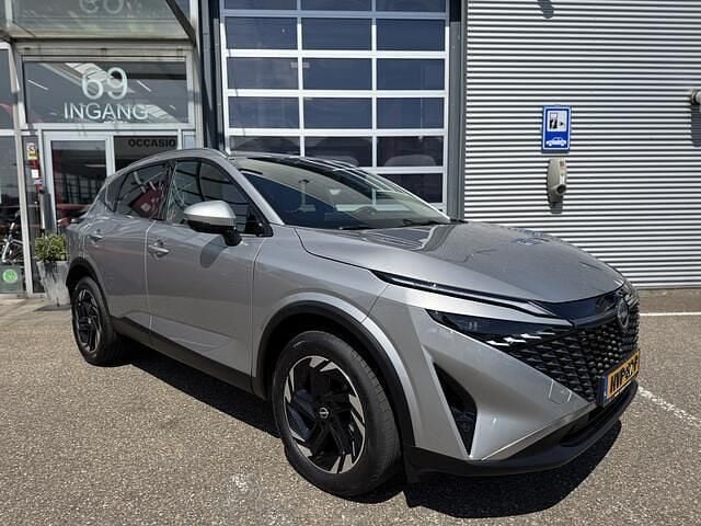 Zilver Gebruikt 2024 Nissan Qashqai N-Connecta SUV | € 34.950 (Goede deal) - Afbeelding 1/4