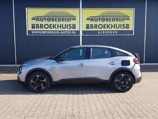 Grijs (metallic) Occasion 2021 Citroën C4 Feel SUV | € 5.850 - Afbeelding 1/4