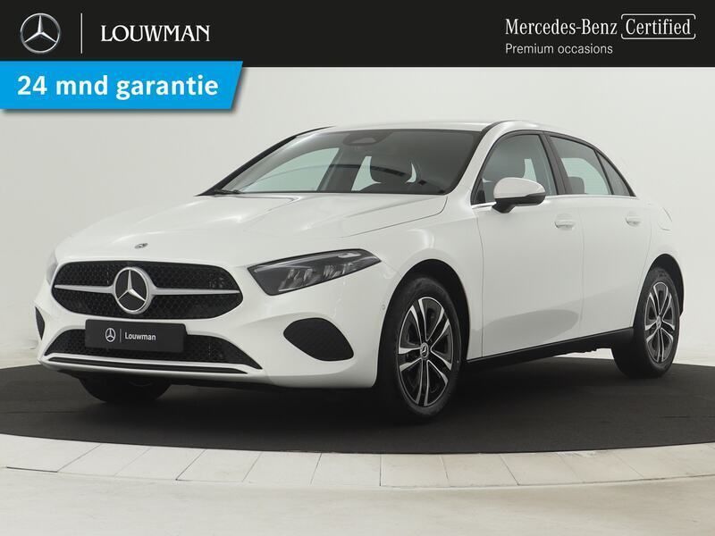 Wit, metallic lak Gebruikt 2024 Mercedes A250 Edition Hatchback | € 35.945 (Goede deal) - Afbeelding 1/4