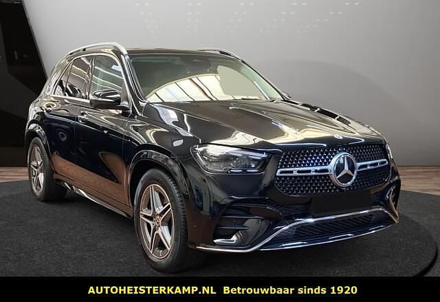 Zwart Gebruikt 2024 Mercedes GLE450 AMG AMG line Van | € 81.950 - Afbeelding 1/4