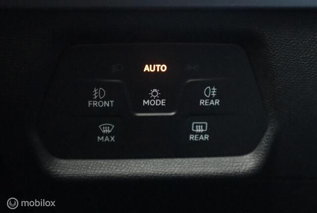 Occasion Seat Leon FR 110 PK (80 kW) 2020 Zwart Hatchback