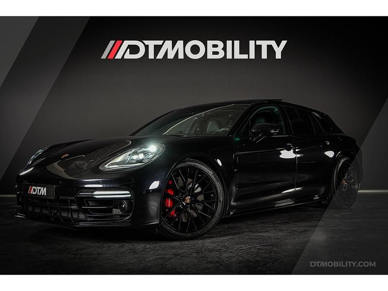 Zwart Gebruikt 2022 Porsche Panamera Sedan | € 89.950 (Eerlijke prijs) - Afbeelding 1/4