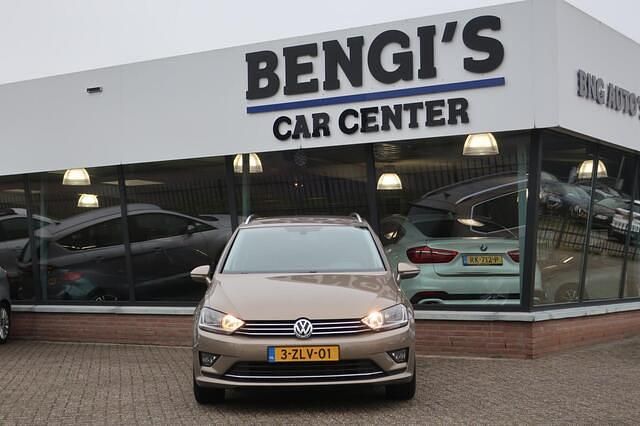 Occasion VW Golf Sportsvan Highline 125 PK (91 kW) 2015 Beige MPV