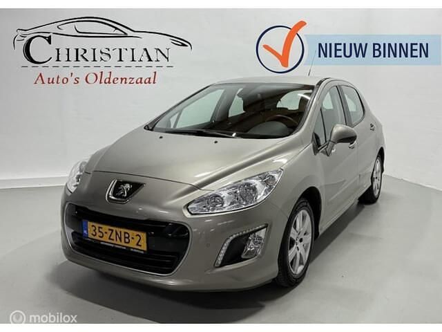 Grijs (metallic) Gebruikt 2013 Peugeot 308 Active Hatchback | € 5.450 (Eerlijke prijs) - Afbeelding 1/4
