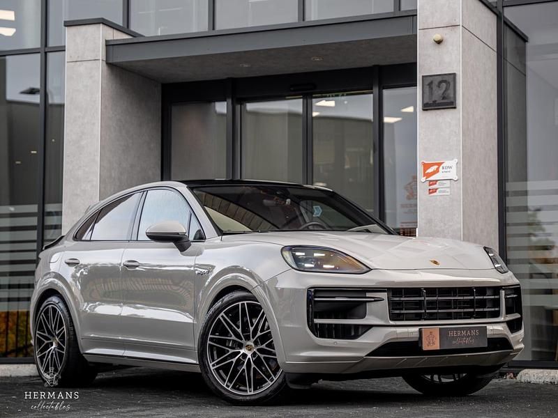 Grijs Gebruikt 2024 Porsche Cayenne SUV | € 114.950 - Afbeelding 1/4