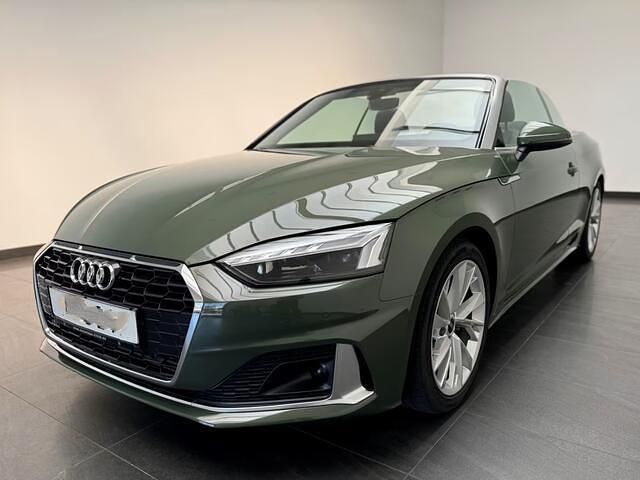 Groen (metallic) Gebruikt 2024 Audi A5 Cabriolet Cabriolet | € 55.800 (Duur) - Afbeelding 1/4